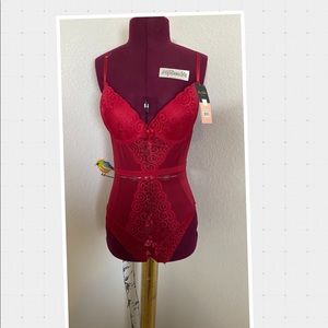 NEW Maroon women’s teddy lace.